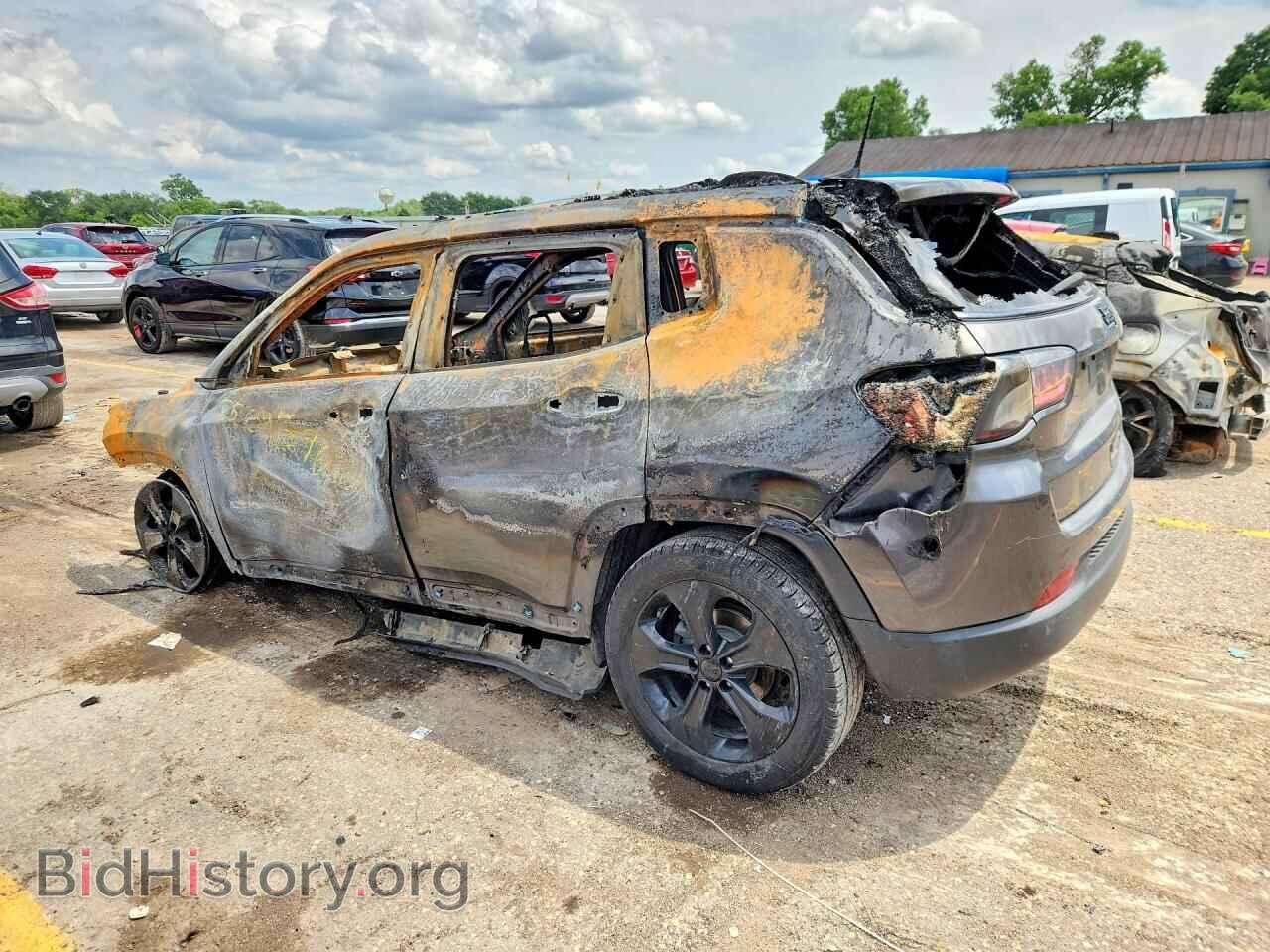 2020 JEEP COMPASS - VIN: 3C4NJCBB1LT105236 - Photo 2