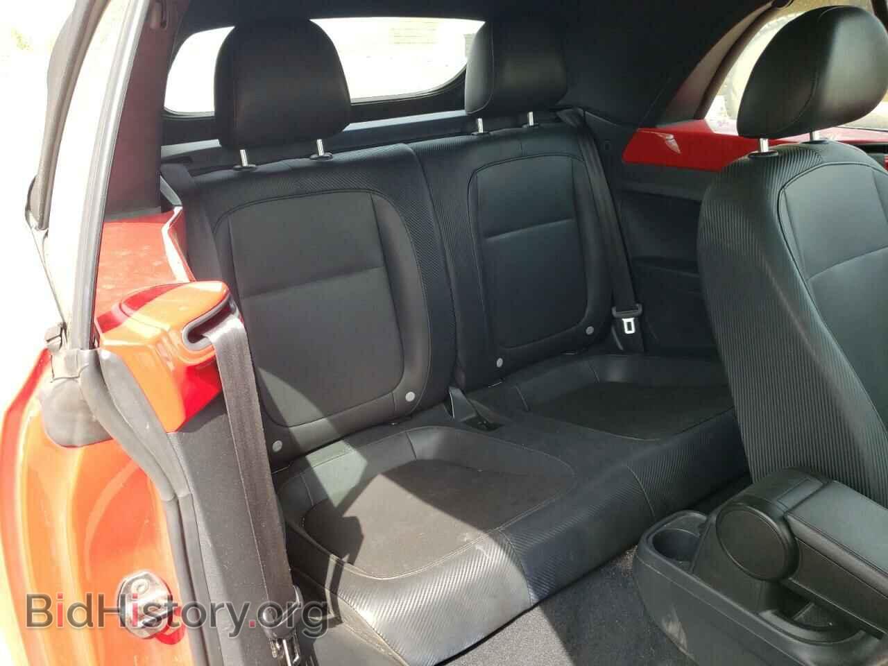 2013 VOLKSWAGEN BEETLE - VIN: 3VW5L7AT5DM806897 - Фото 10
