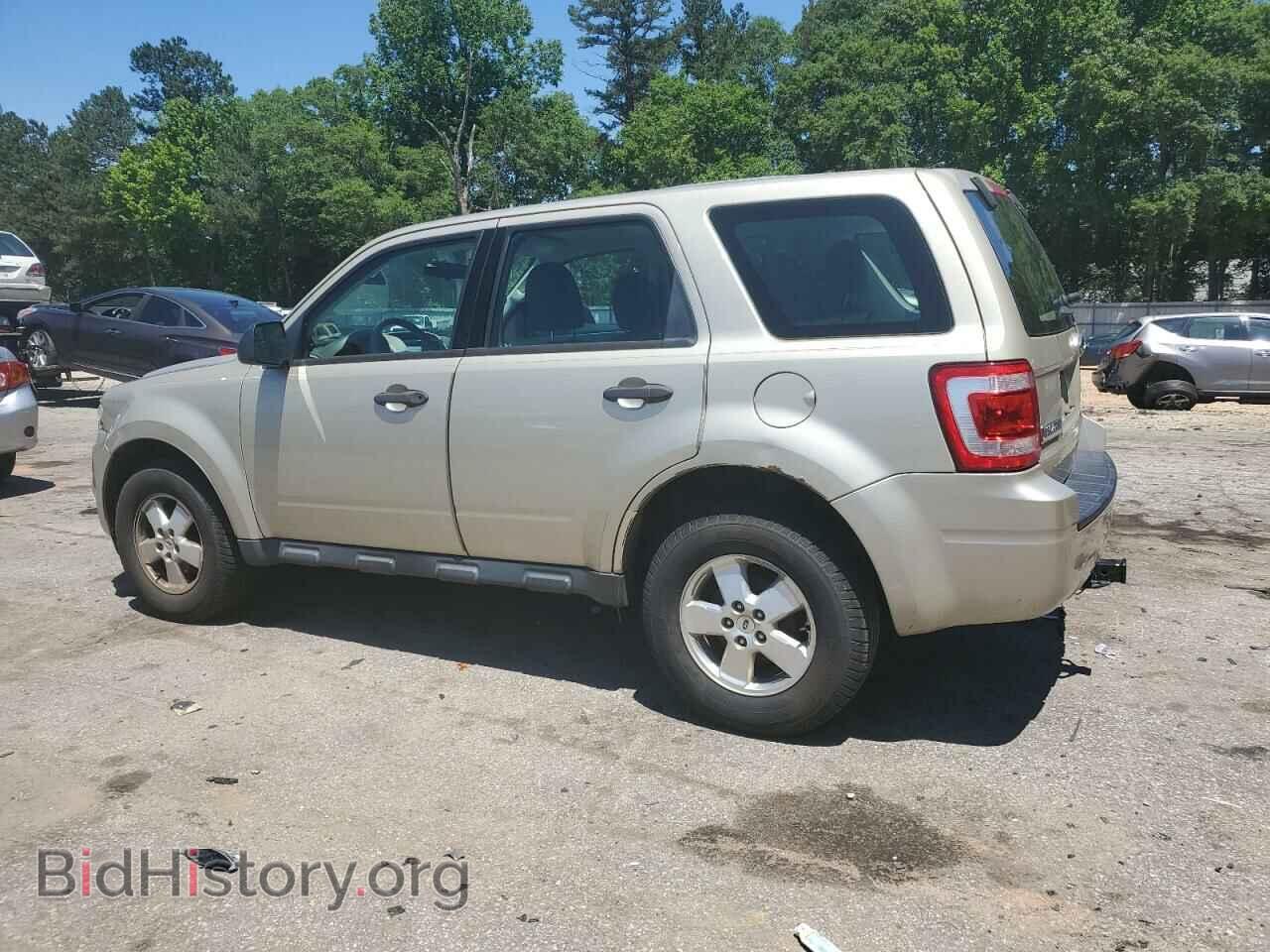 2011 FORD ESCAPE - VIN: 1FMCU0C76BKB20091 - Photo 2