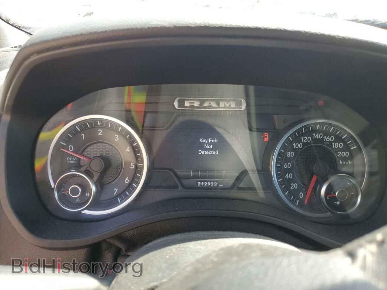 2019 RAM 1500 - VIN: 1C6SRFFTXKN746228 - Фото 9
