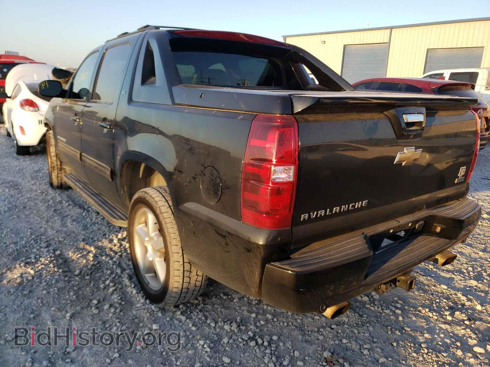 2011 CHEVROLET AVALANCHE - VIN: 3GNMCFE09BG130899 - Фото 3