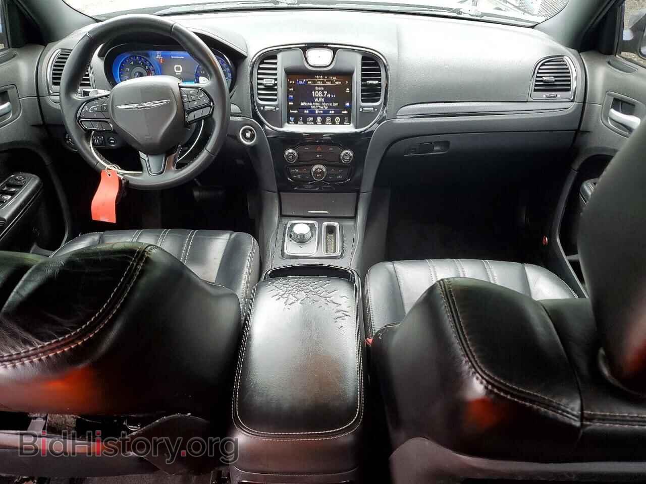 2015 CHRYSLER 300 - VIN: 2C3CCABG4FH903815 - Фото 8