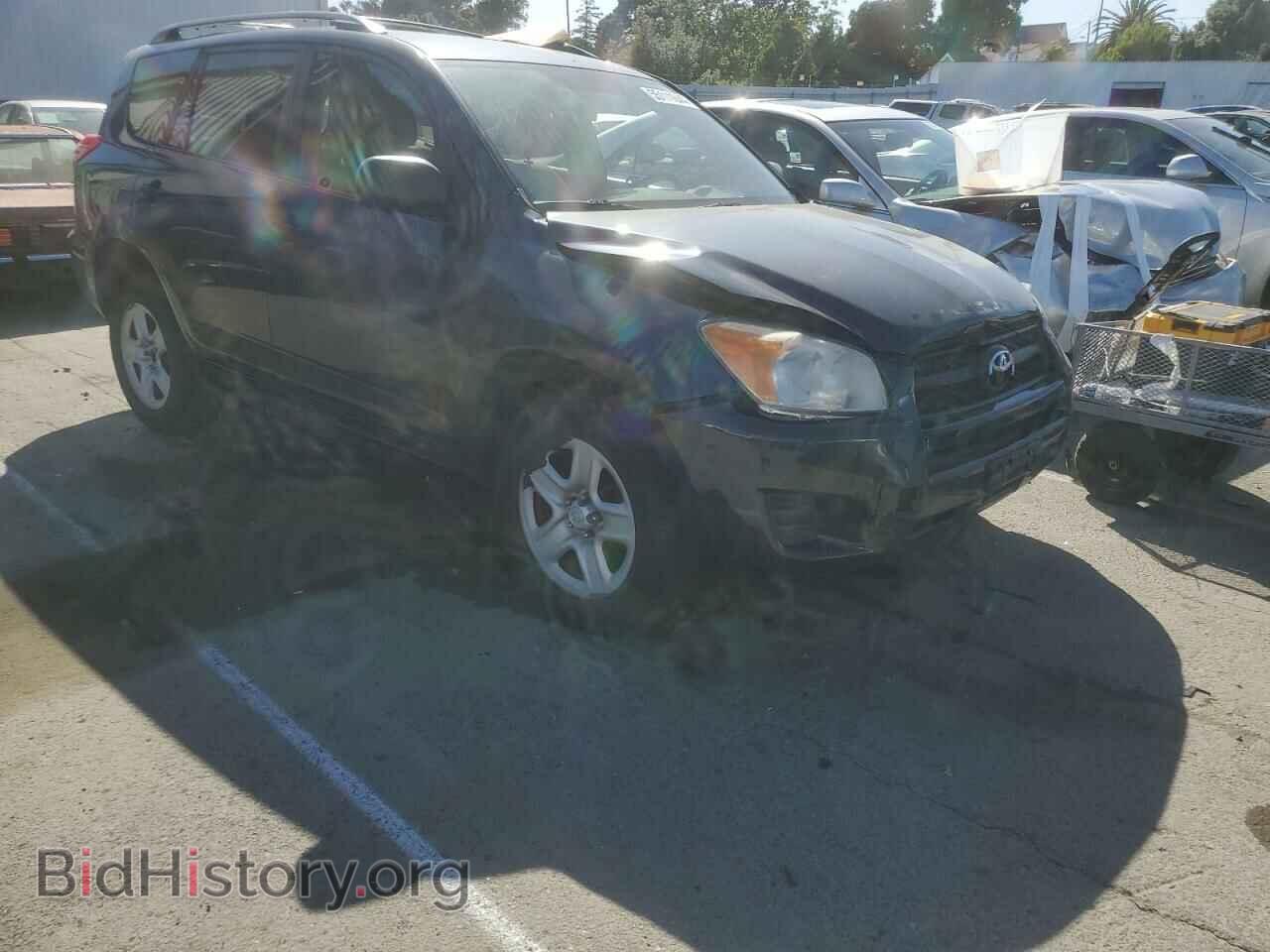 2011 TOYOTA RAV4 - VIN: 2T3KF4DV6BW093657 - Фото 4