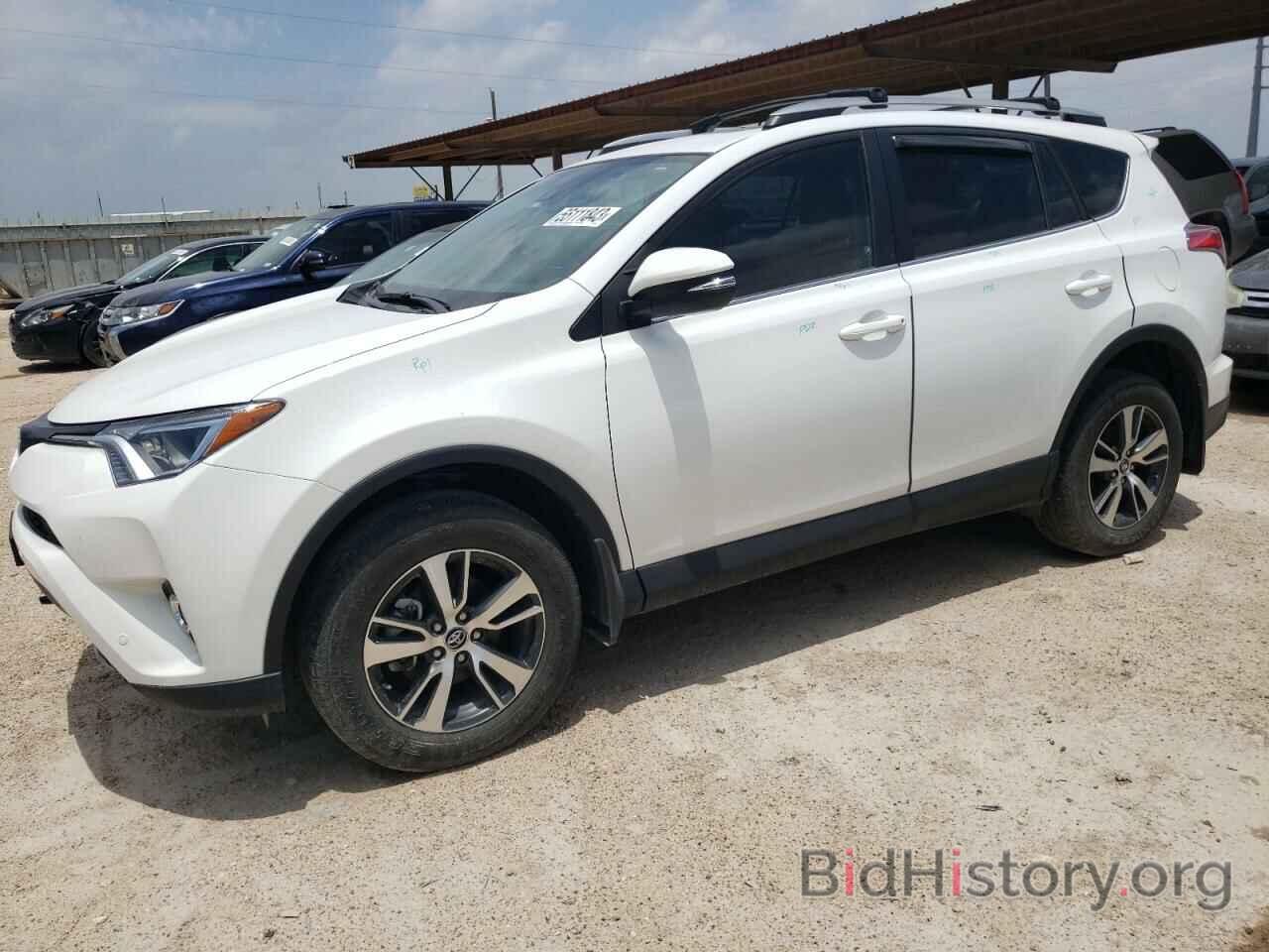 Photo 2T3WFREV1JW460279 - TOYOTA RAV4 2018