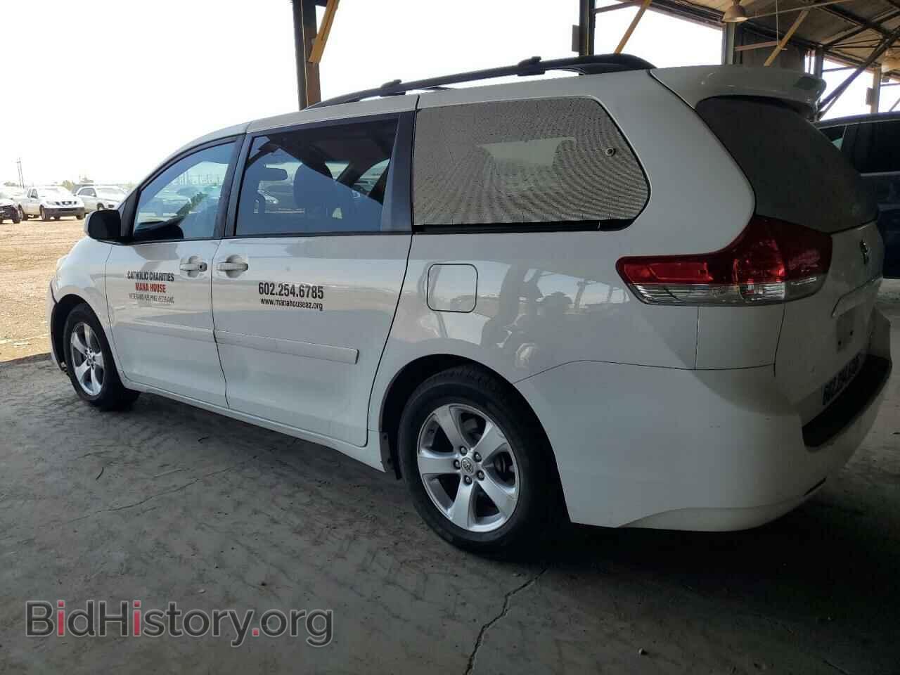 2012 TOYOTA All Models - VIN: 5TDKK3DC5CS223015 - Фото 2