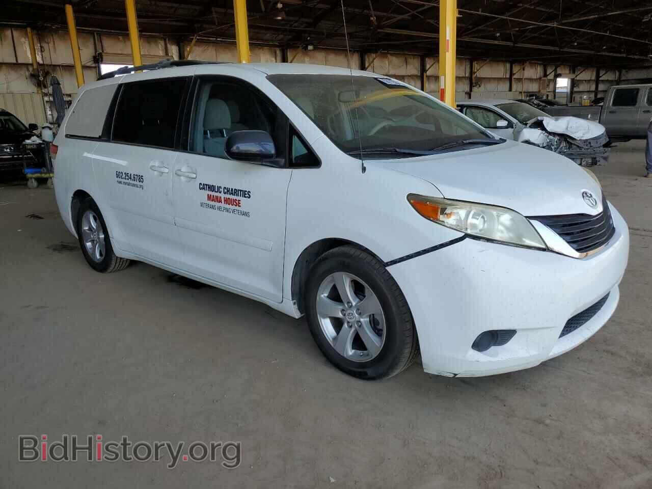 2012 TOYOTA All Models - VIN: 5TDKK3DC5CS223015 - Фото 4
