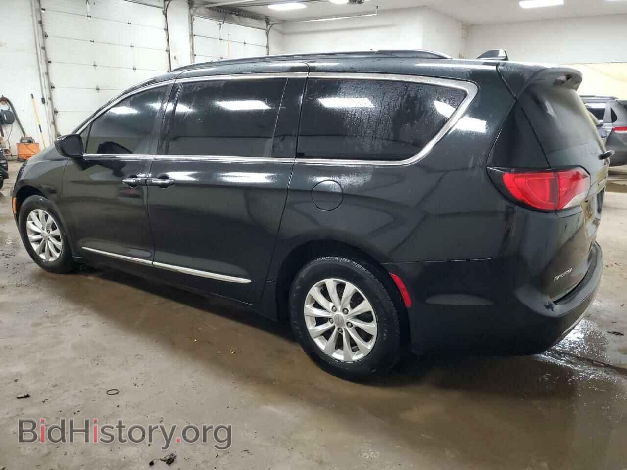 2017 CHRYSLER PACIFICA - VIN: 2C4RC1BG7HR552062 - Photo 2