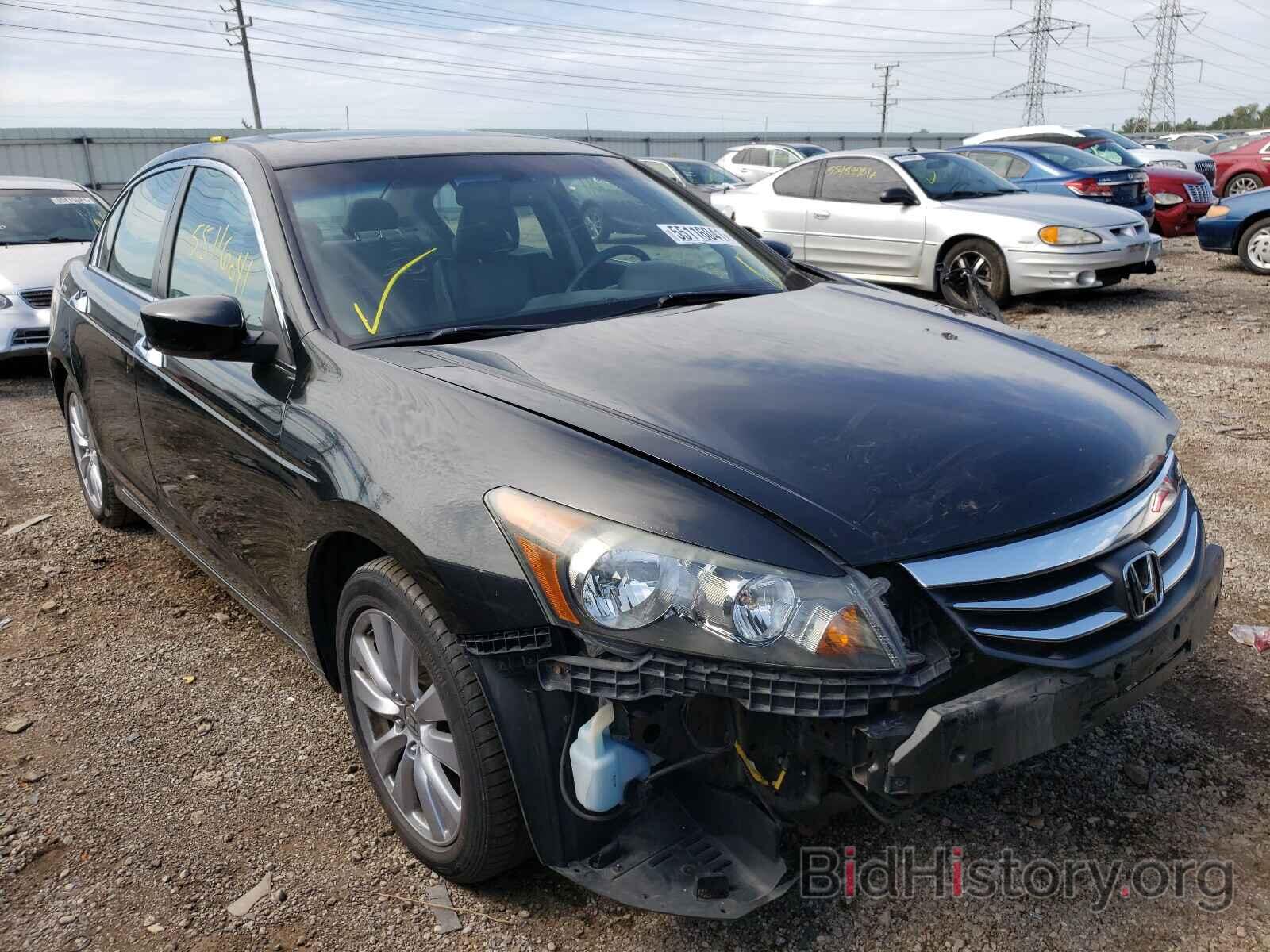 Photo 1HGCP3F89BA013724 - HONDA ACCORD 2011