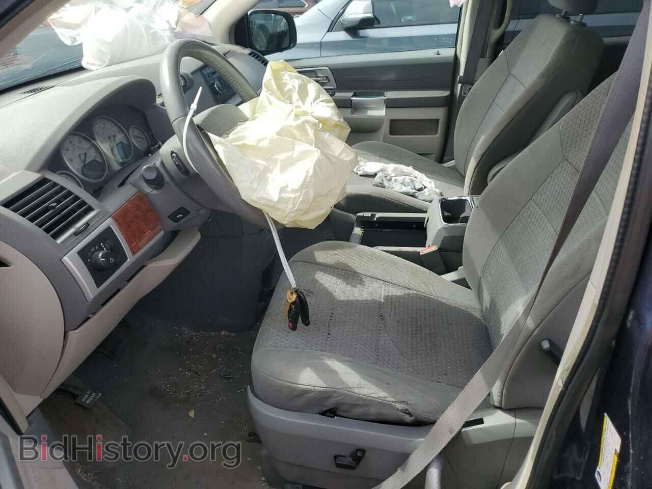 2008 CHRYSLER MINIVAN - VIN: 2A8HR54P58R714357 - Фото 7