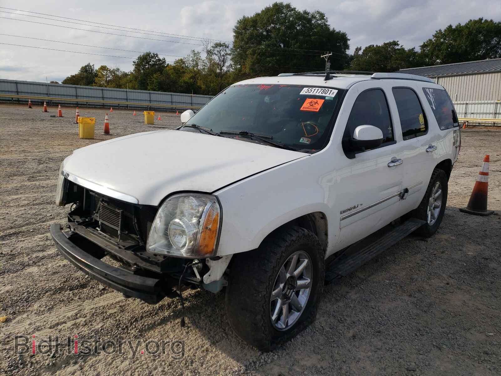 2013 GMC YUKON - VIN: 1GKS2EEF3DR330573 - Фото 2