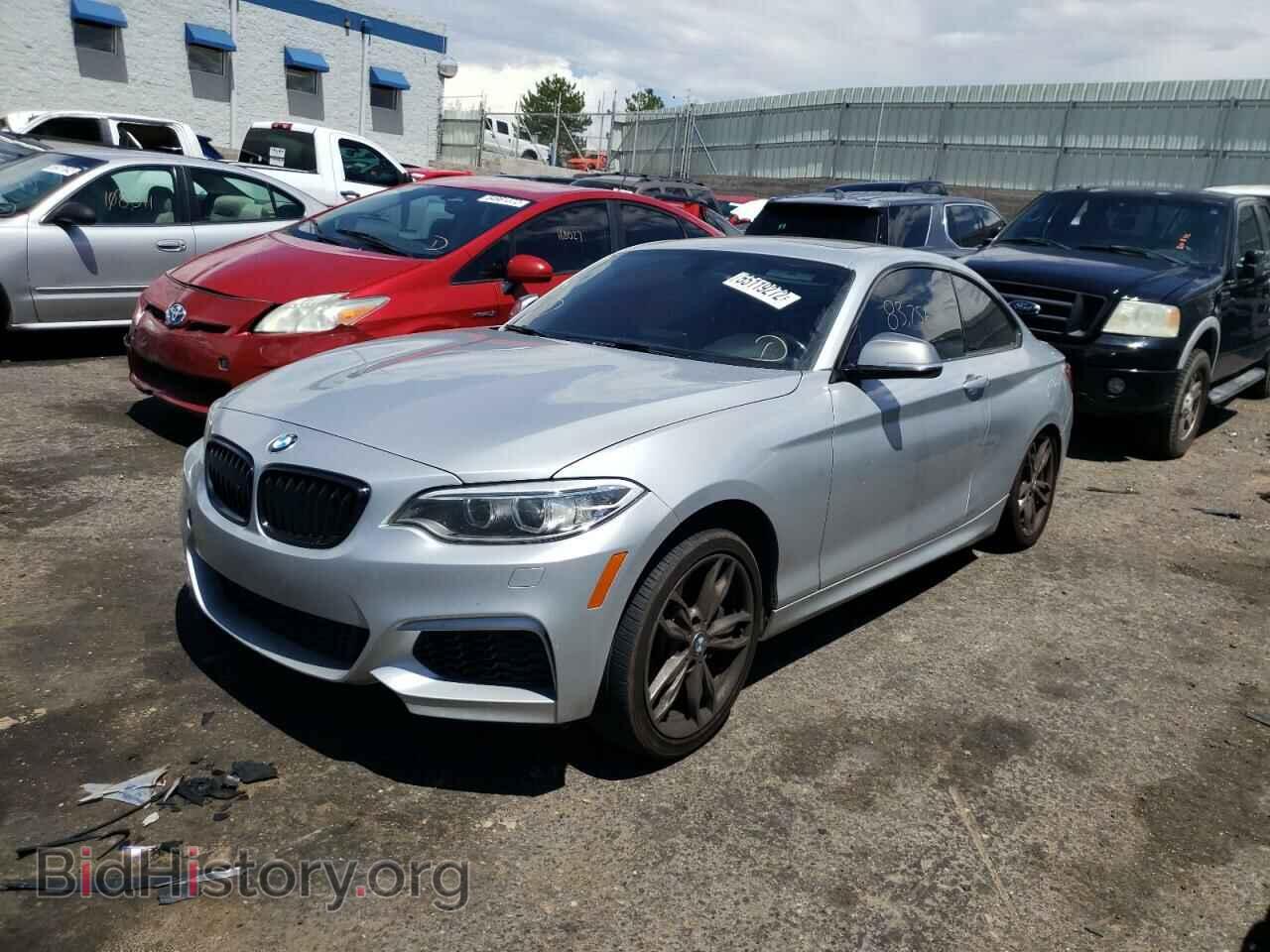 2015 BMW M2 - VIN: WBA1J9C55FVX98792 - Фото 2
