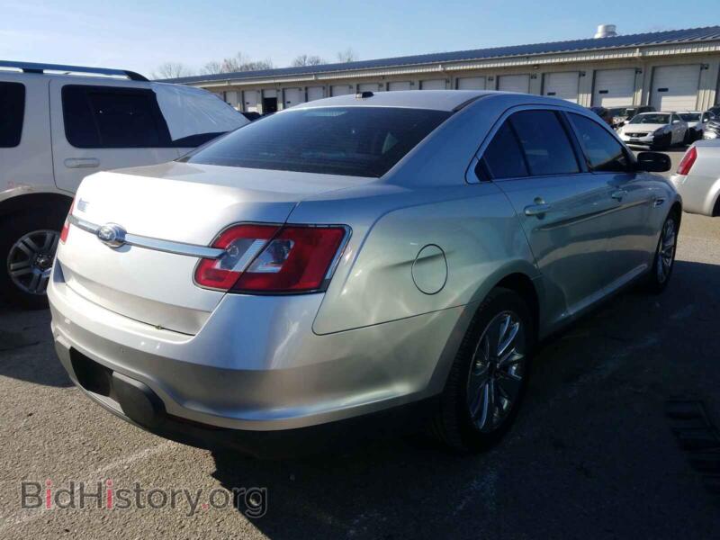 2011 Ford TAURUS (VIN 1FAHP2FW3BG114063) — photo 4 of 10
