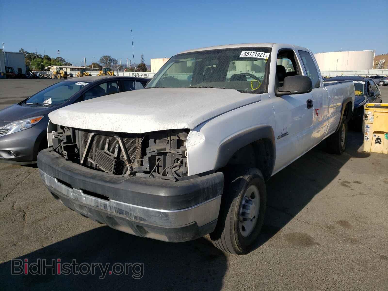 2006 CHEVROLET SILVERADO - VIN: 1GCHC29U26E205357 - Photo 2