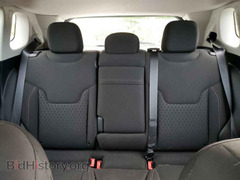 2017 Jeep COMPASS (VIN 3C4NJCAB3HT652548) — фото 10 из 14