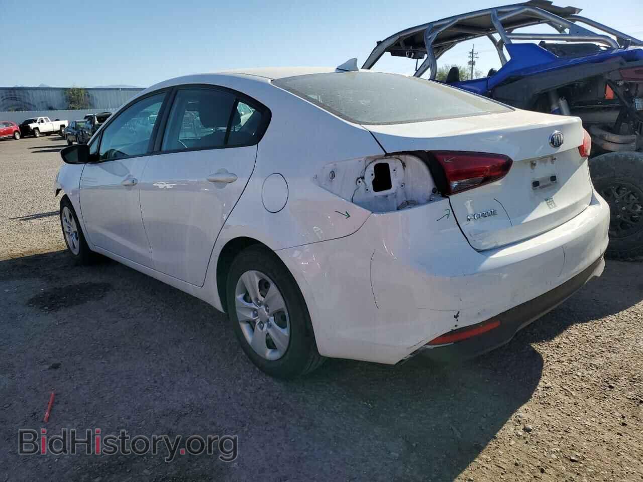 2018 KIA FORTE - VIN: 3KPFK4A76JE218976 - Фото 2