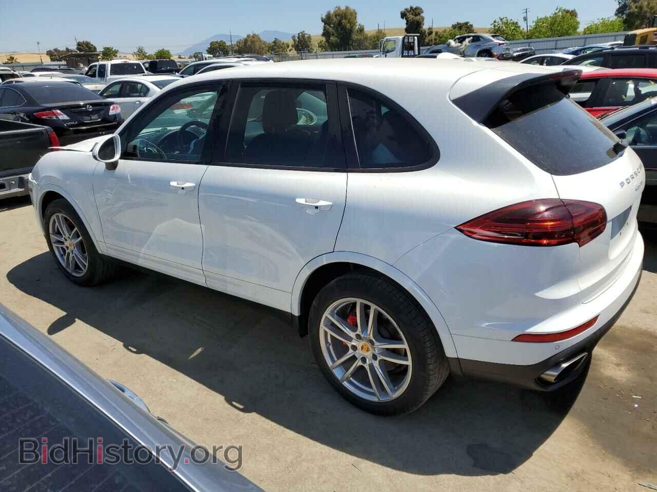 2017 PORSCHE CAYENNE - VIN: WP1AA2A26HKA85471 - Фото 2