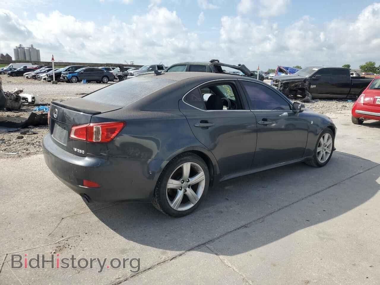 2011 LEXUS IS - VIN: JTHBF5C22B5135860 - Photo 3