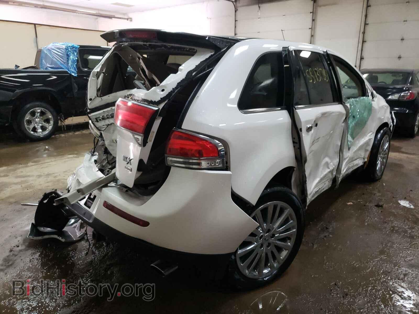 2011 LINCOLN MKX - VIN: 2LMDJ8JK6BBJ27575 - Фото 4
