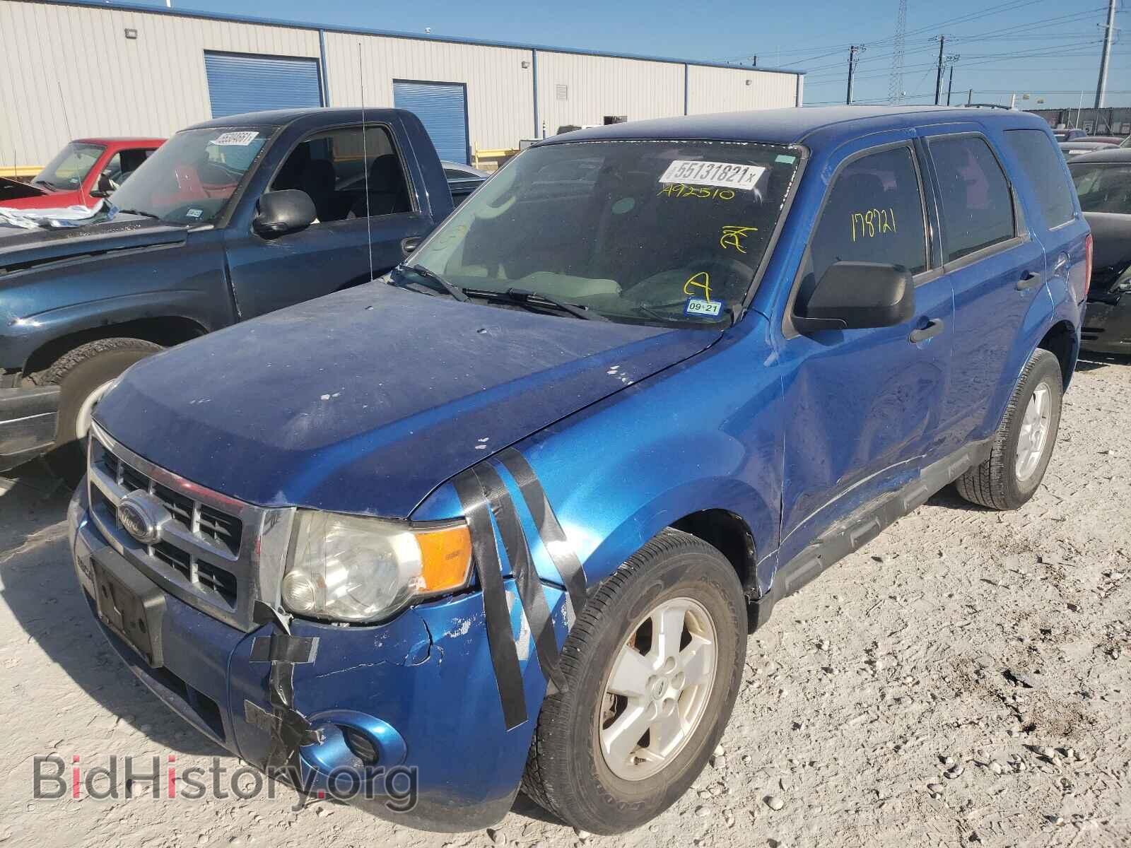 2011 FORD ESCAPE - VIN: 1FMCU0C71BKA92510 - Фото 2