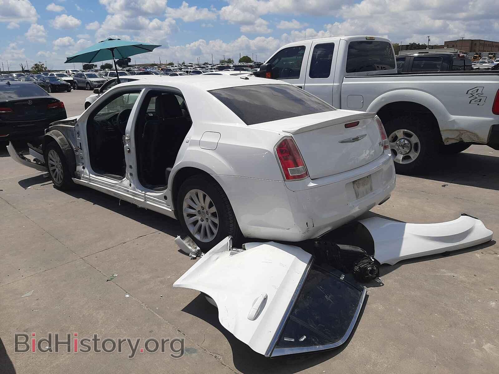 2013 CHRYSLER 300 - VIN: 2C3CCABG3DH515052 - Фото 3