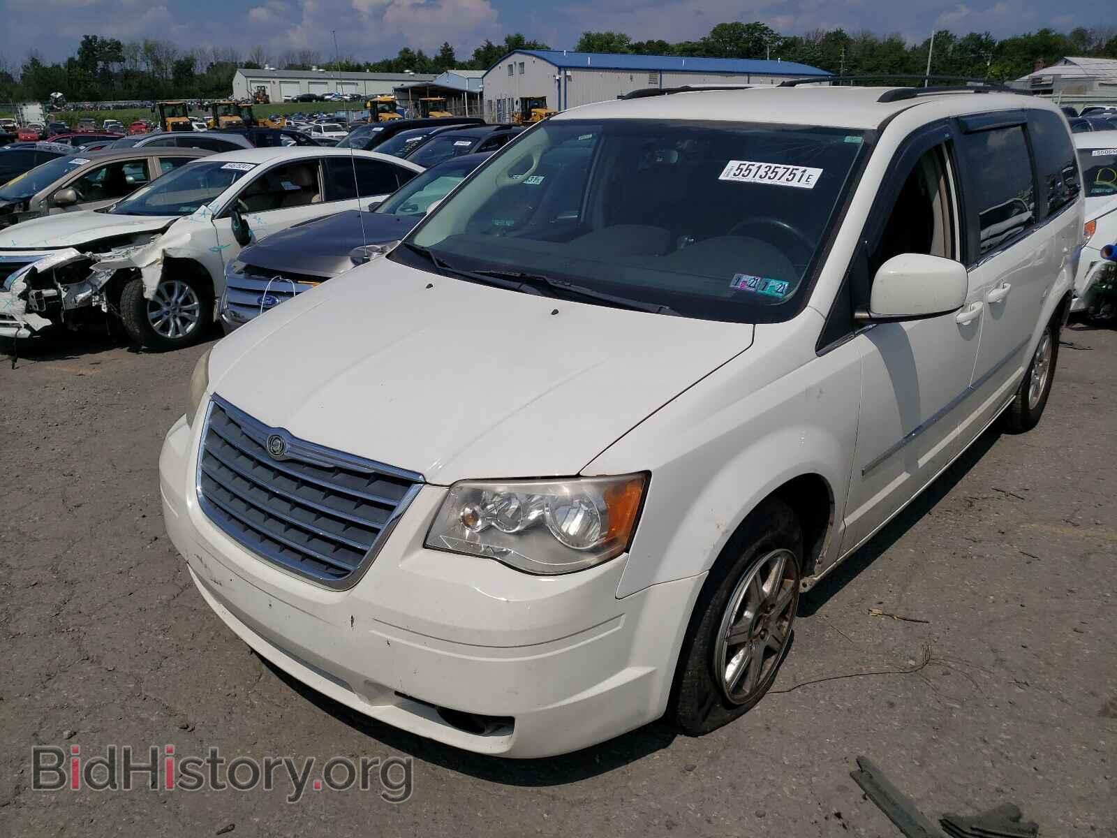 2010 CHRYSLER MINIVAN - VIN: 2A4RR8D13AR357348 - Фото 2