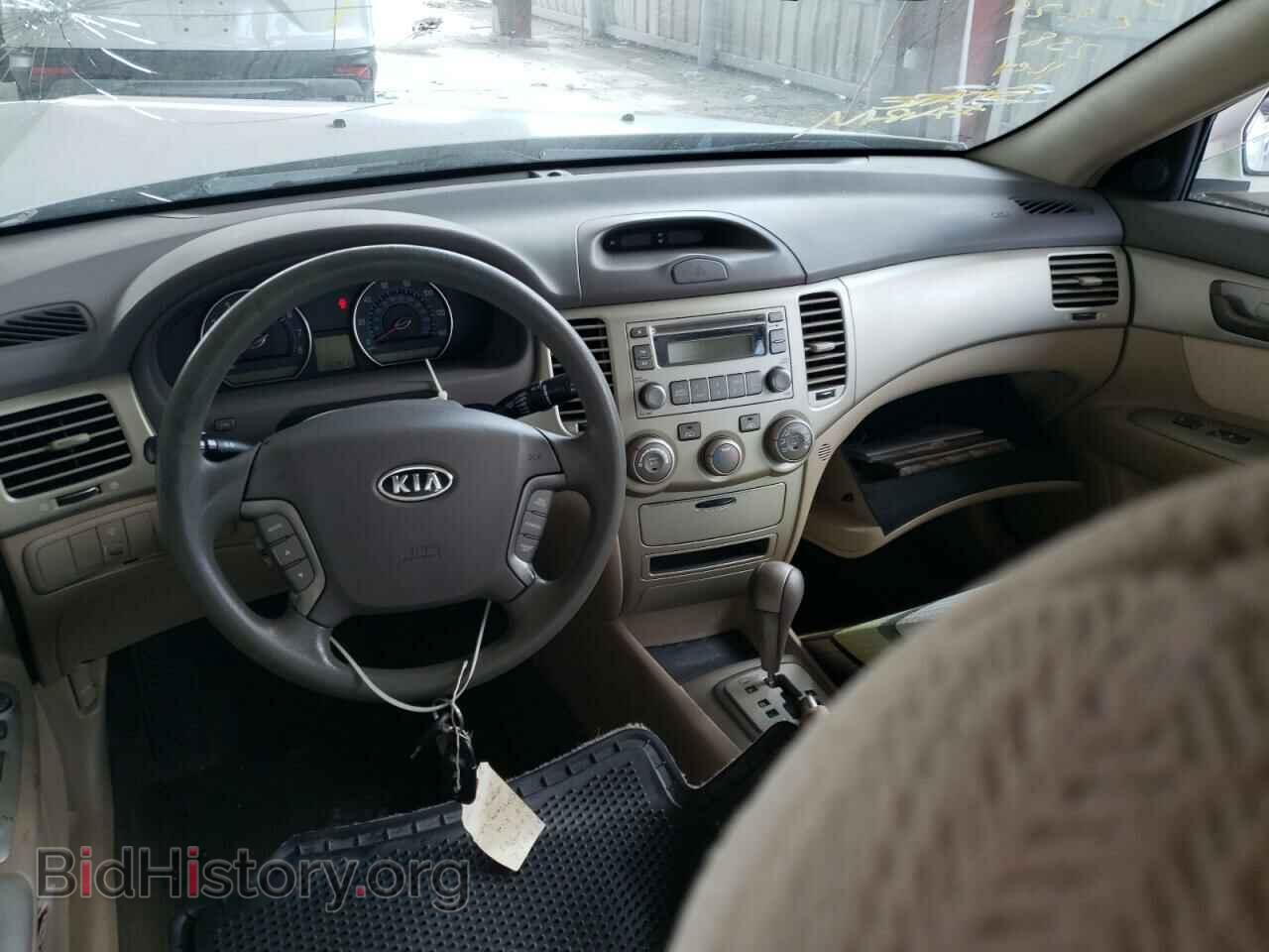 2007 KIA OPTIMA - VIN: KNAGE123375132385 - Фото 8