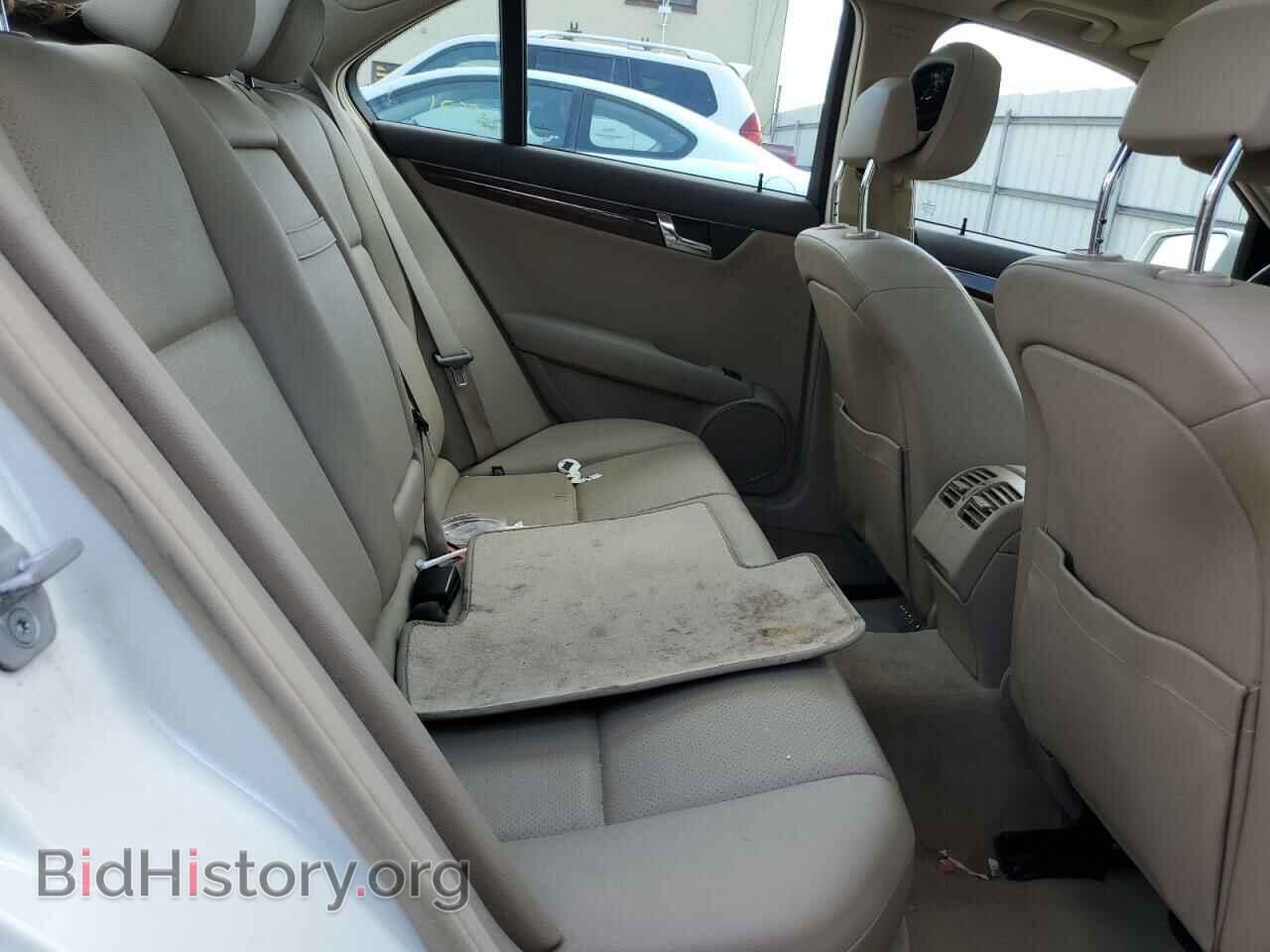 2011 MERCEDES-BENZ C-CLASS - VIN: WDDGF8BB5BR172944 - Фото 6