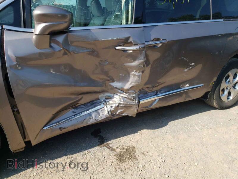 2018 Chrysler PACIFICA (VIN 2C4RC1L75JR118470) — photo 9 of 10
