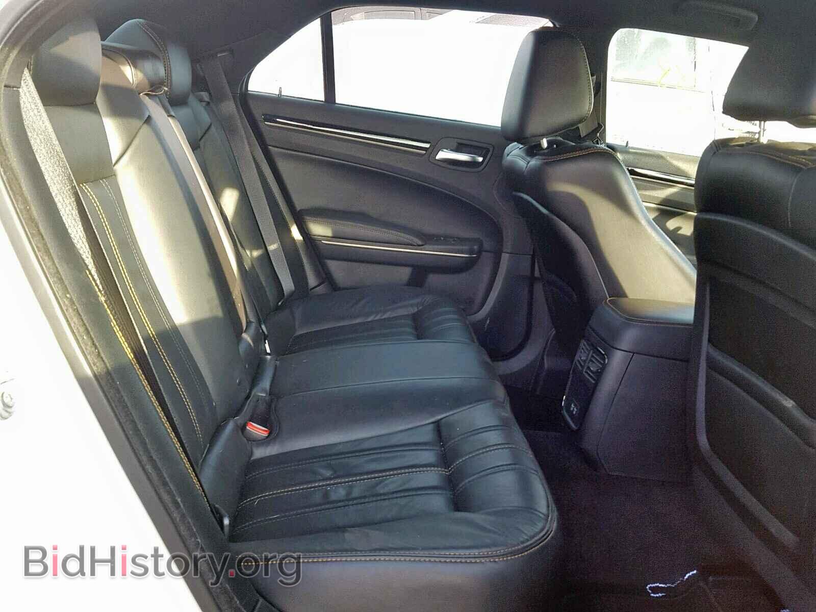2017 CHRYSLER 300 - VIN: 2C3CCABG6HH667672 - Фото 6