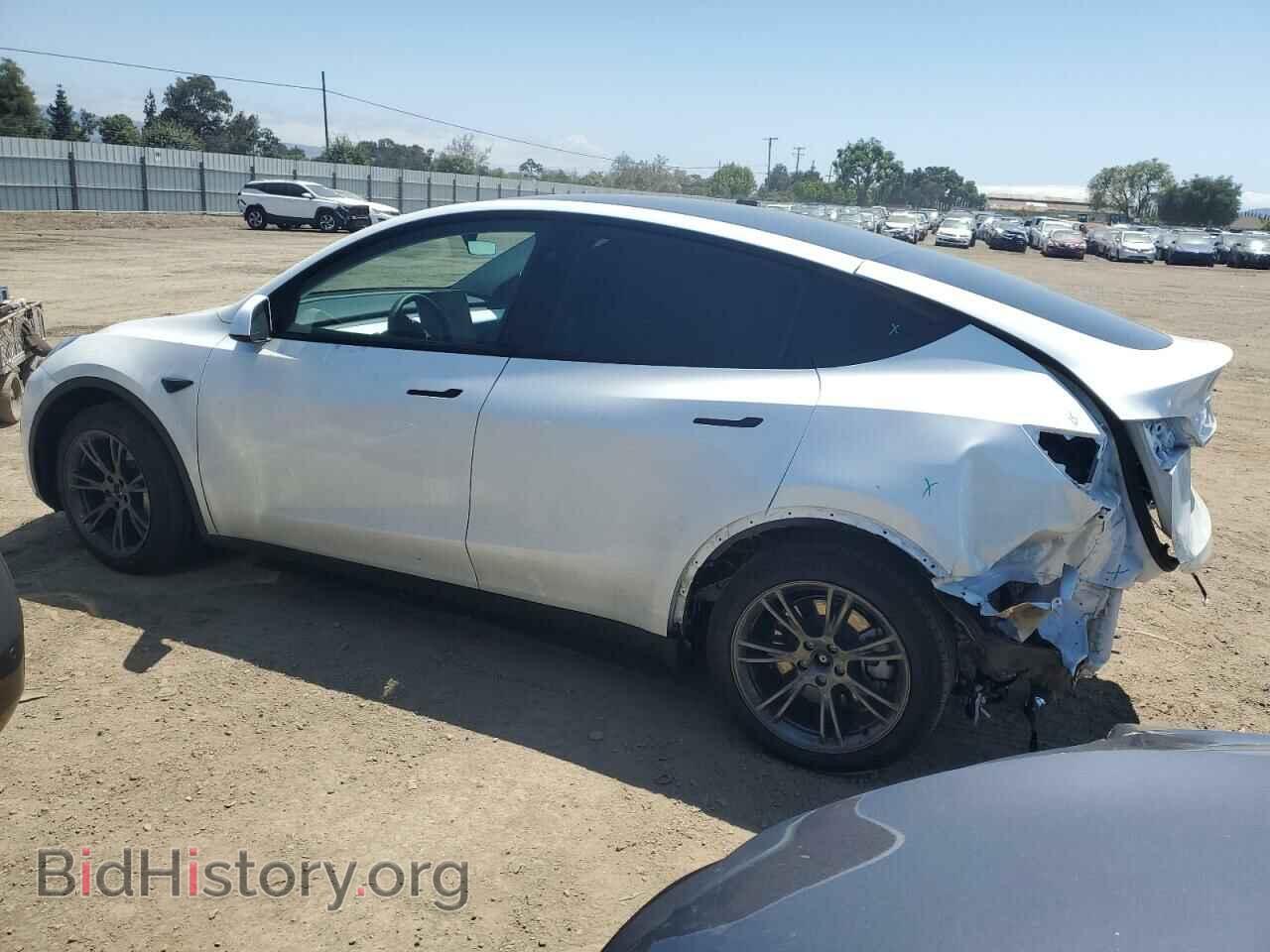 2024 TESLA MODEL Y - VIN: 7SAYGAEE4RF127358 - Фото 2