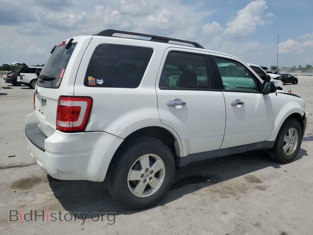 2011 FORD ESCAPE - VIN: 1FMCU0D76BKB74618 - Фото 3
