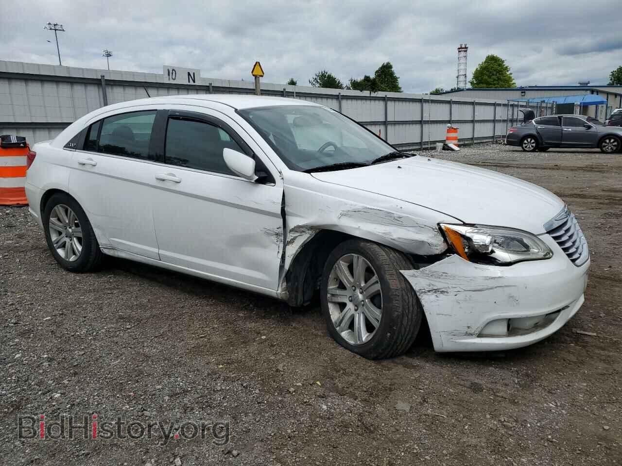 2013 CHRYSLER 200 - VIN: 1C3CCBBB2DN650122 - Фото 4