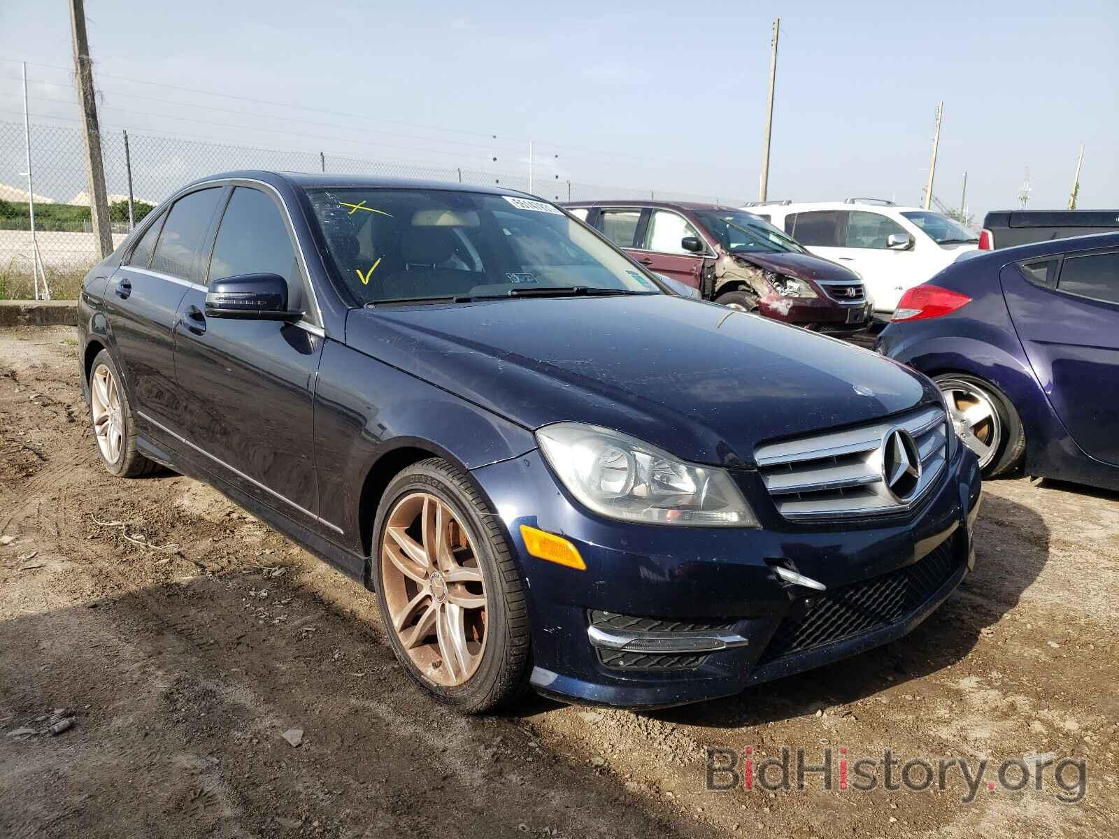 Фотография WDDGF4HB0DR297000 - MERCEDES-BENZ C-CLASS 2013