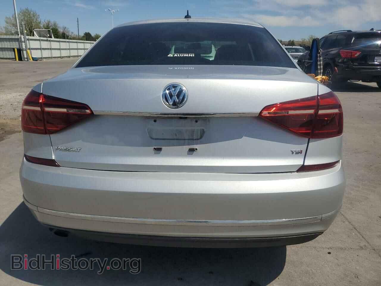 2017 VOLKSWAGEN PASSAT - VIN: 1VWAT7A36HC062071 - Фото 6
