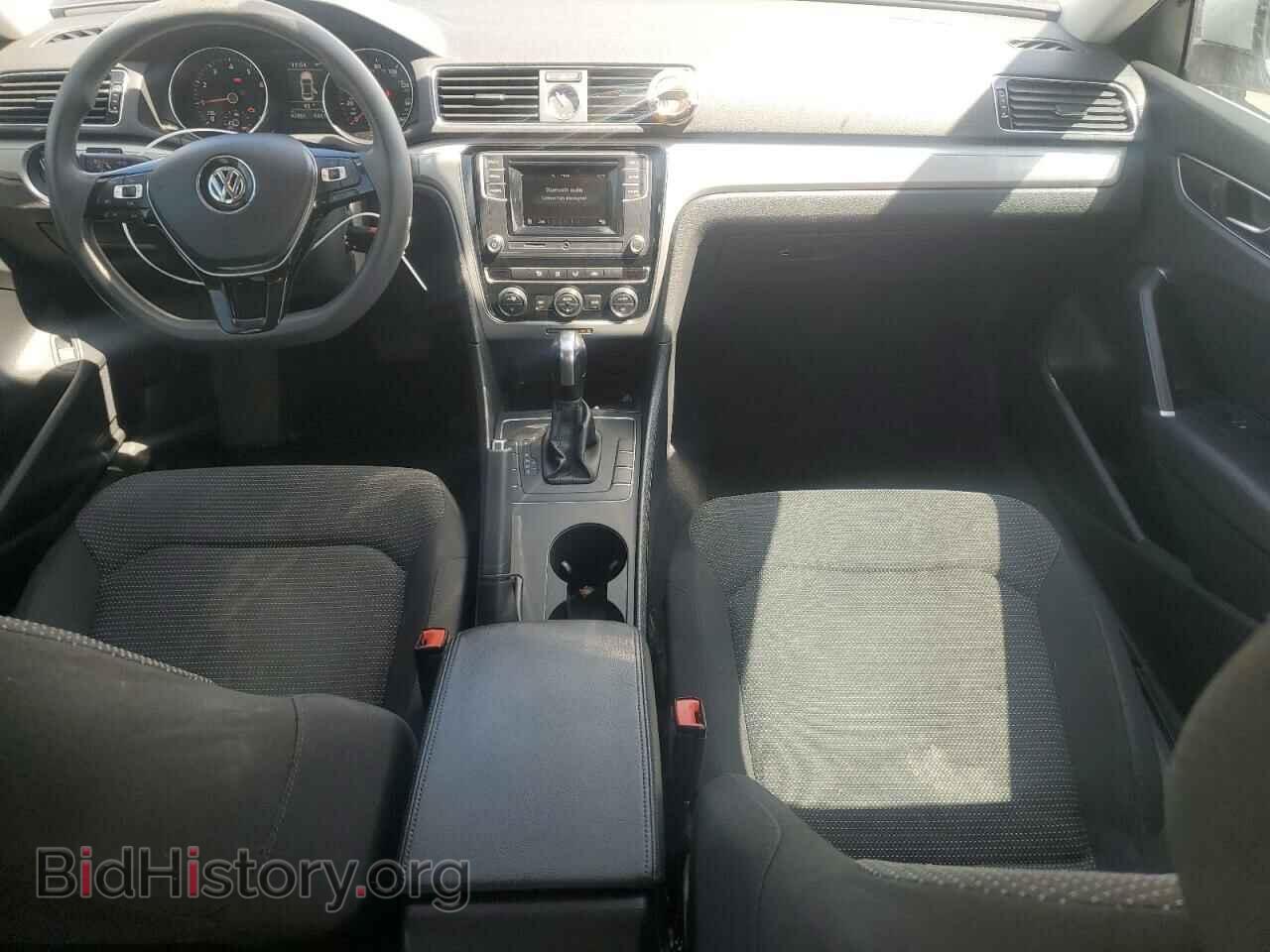 2017 VOLKSWAGEN PASSAT - VIN: 1VWAT7A36HC062071 - Фото 8