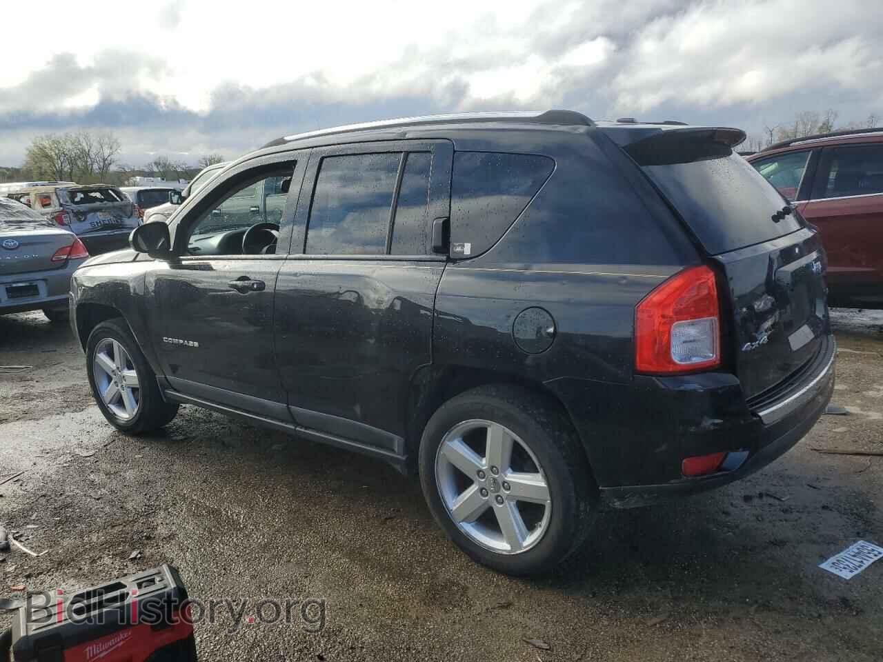 2011 JEEP COMPASS - VIN: 1J4NF5FB0BD193217 - Фото 2