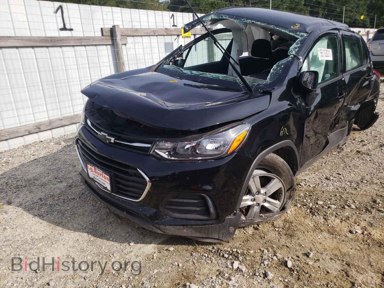 2019 CHEVROLET TRAX - VIN: 3GNCJKSB0KL323904 - Фото 2