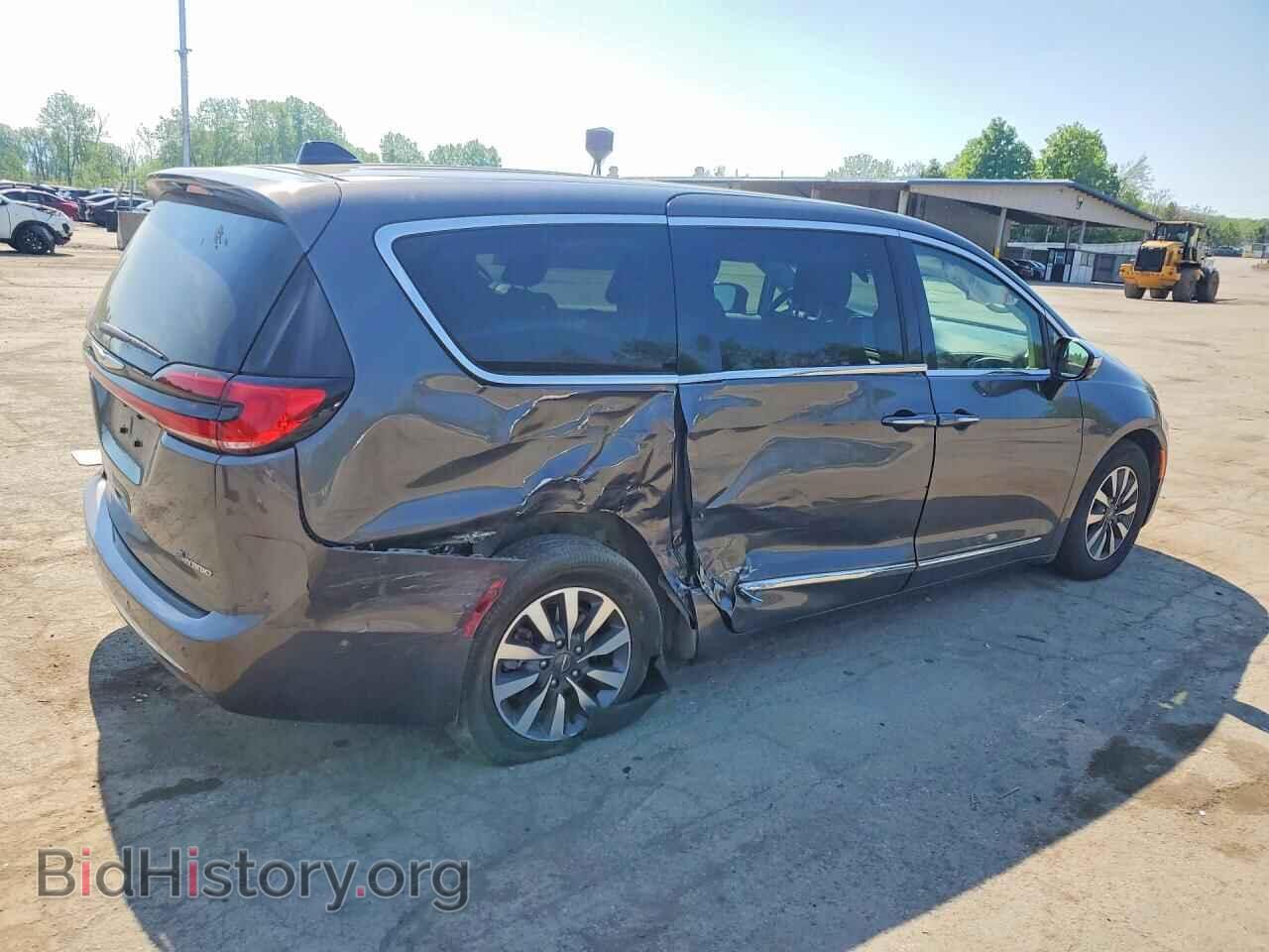2023 CHRYSLER PACIFICA - VIN: 2C4RC1S74PR569609 - Фото 3