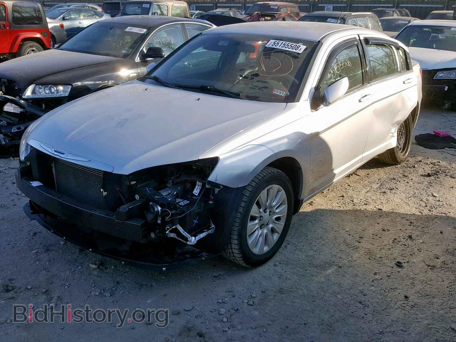 2012 CHRYSLER 200 - VIN: 1C3CCBAB8CN282058 - Фото 2