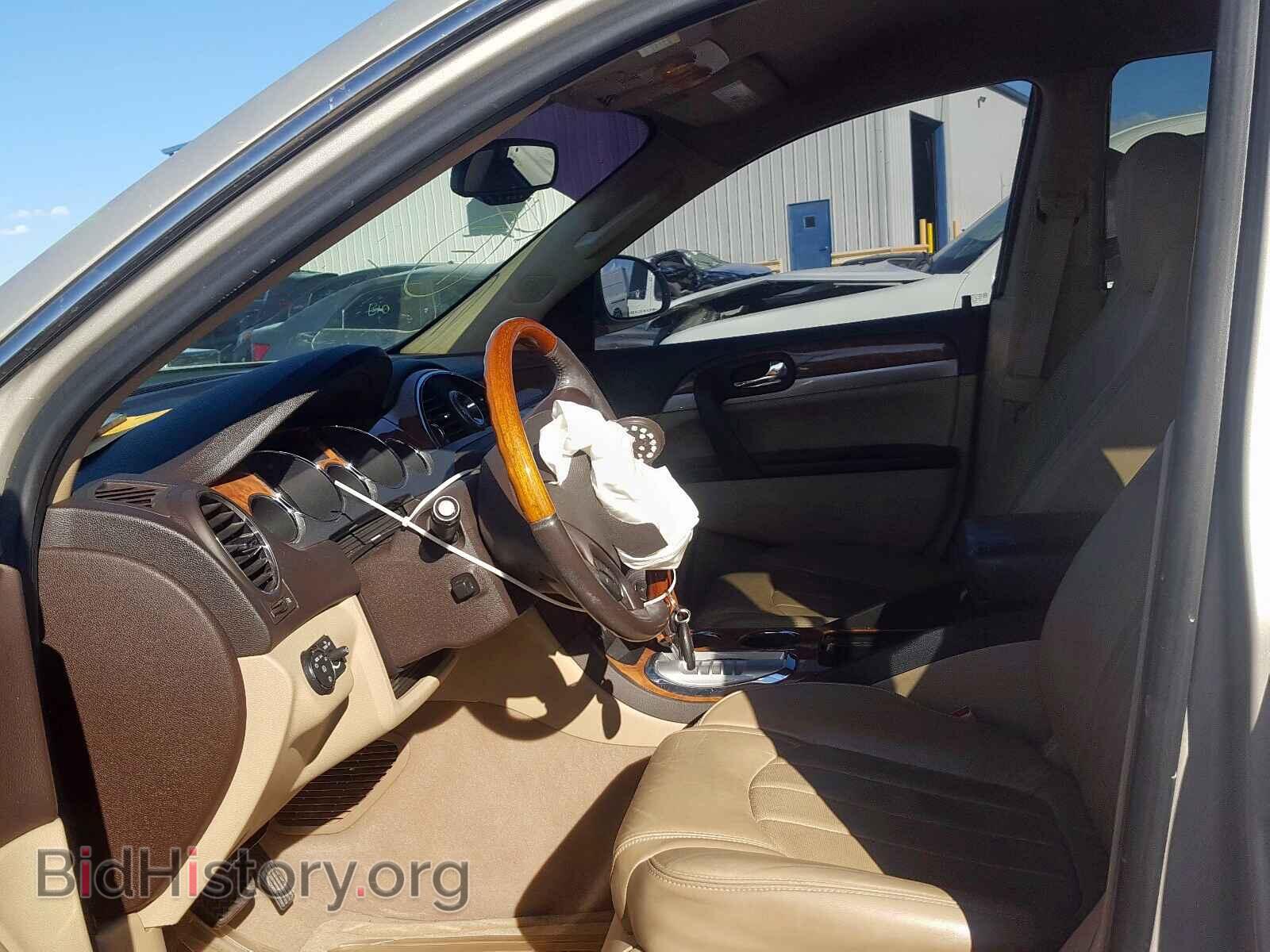 2011 BUICK ENCLAVE CX - VIN: 5GAKRCED2BJ327655 - Фото 5