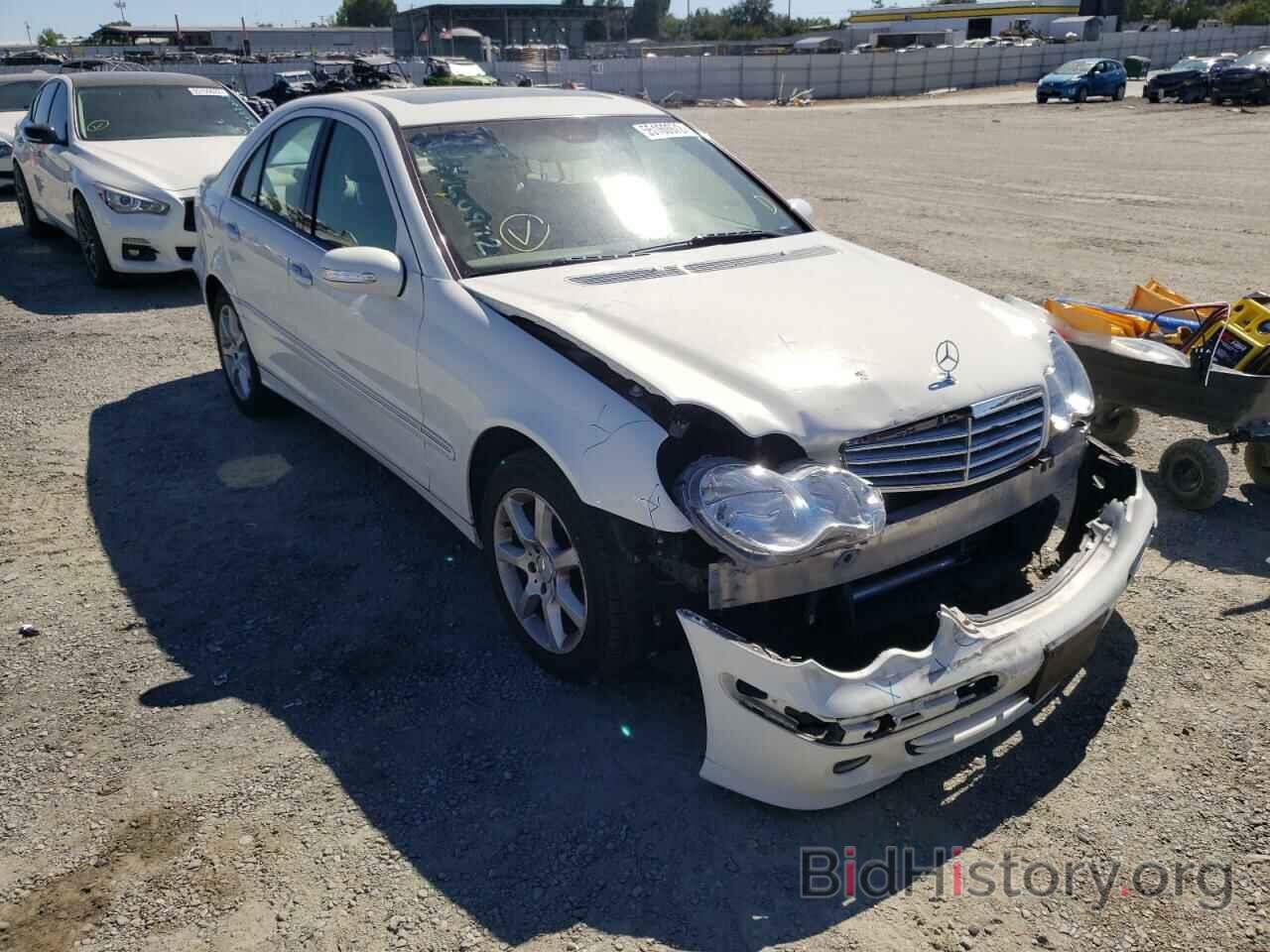 Photo WDBRF54H97F902204 - MERCEDES-BENZ C-CLASS 2007