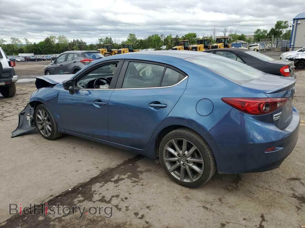2018 MAZDA 3 - VIN: 3MZBN1V38JM197501 - Фото 2
