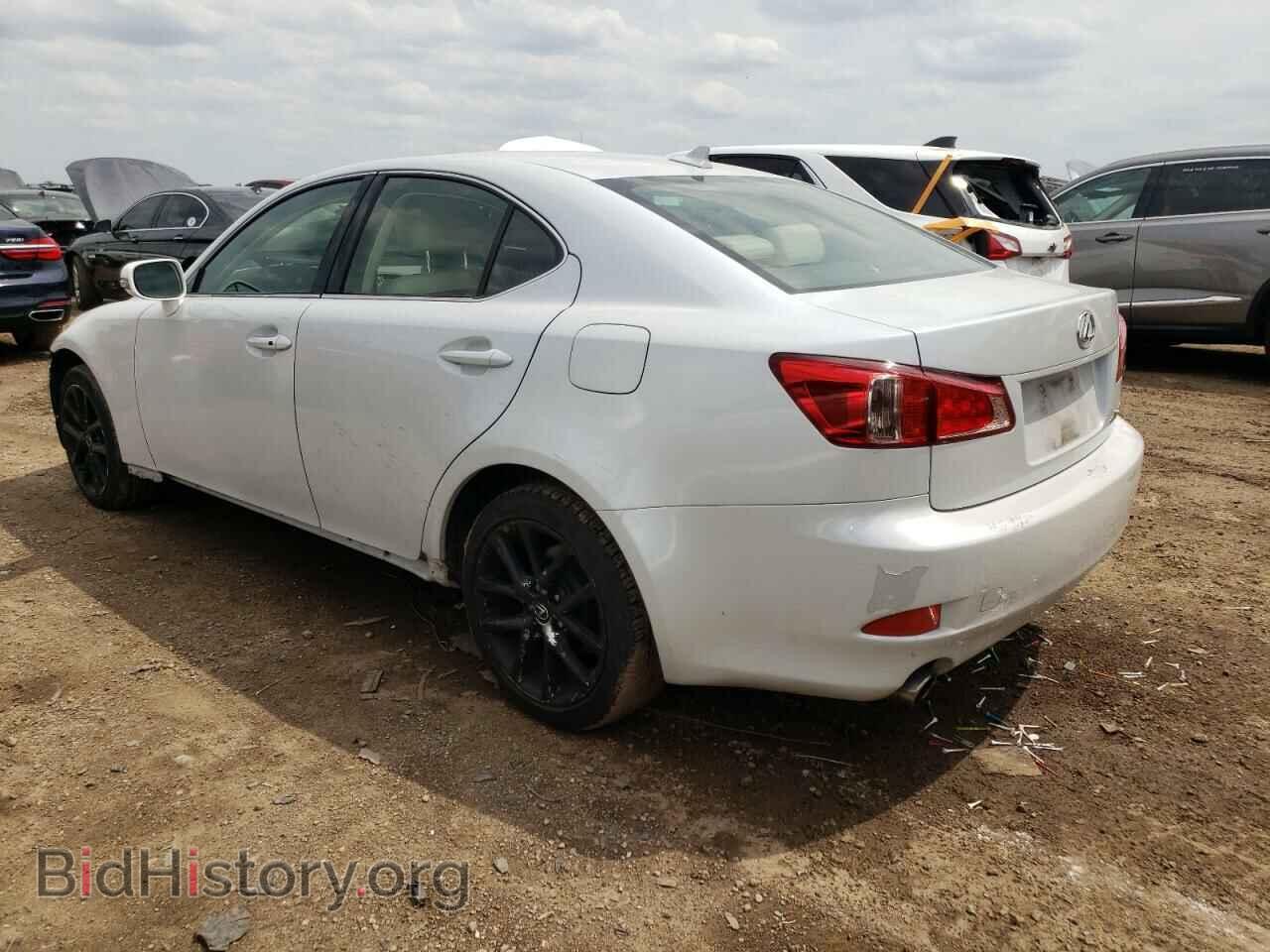 2011 LEXUS IS - VIN: JTHCF5C29B5045299 - Photo 2