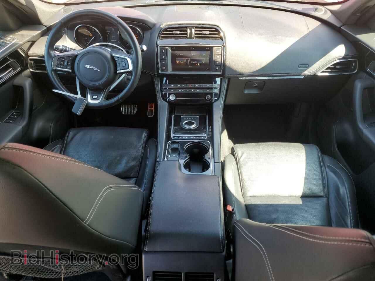 2017 JAGUAR F-PACE - VIN: SADCL2BV2HA069355 - Фото 8