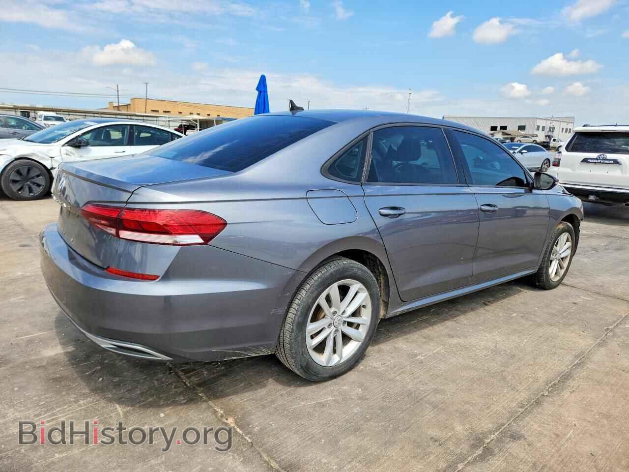 2020 VOLKSWAGEN PASSAT - VIN: 1VWAA7A32LC026098 - Фото 3