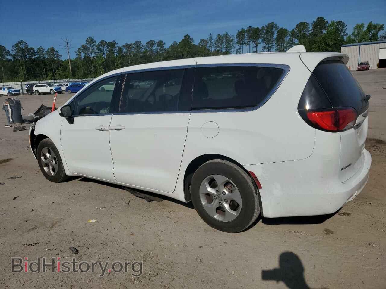 2017 CHRYSLER PACIFICA - VIN: 2C4RC1CG2HR565865 - Photo 2