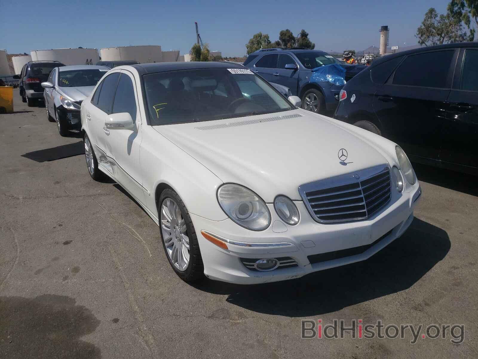 Photo WDBUF56X68B313263 - MERCEDES-BENZ E-CLASS 2008