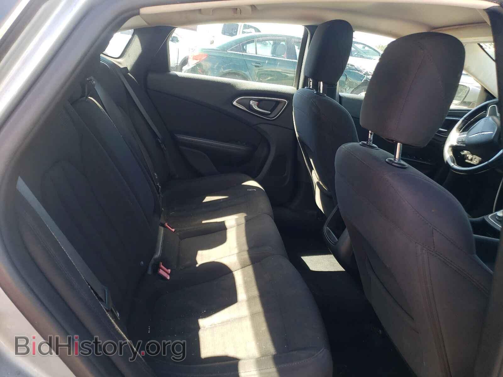 2015 CHRYSLER 200 - VIN: 1C3CCCAB5FN611910 - Фото 6