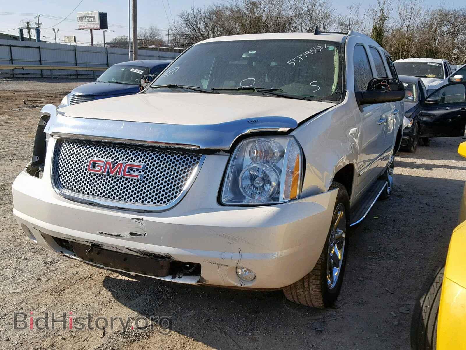 2013 GMC YUKON DENA - VIN: 1GKS2EEF8DR314336 - Фото 2
