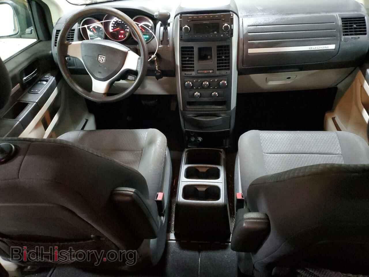 2010 DODGE All Models - VIN: 2D4RN4DE5AR498776 - Фото 8